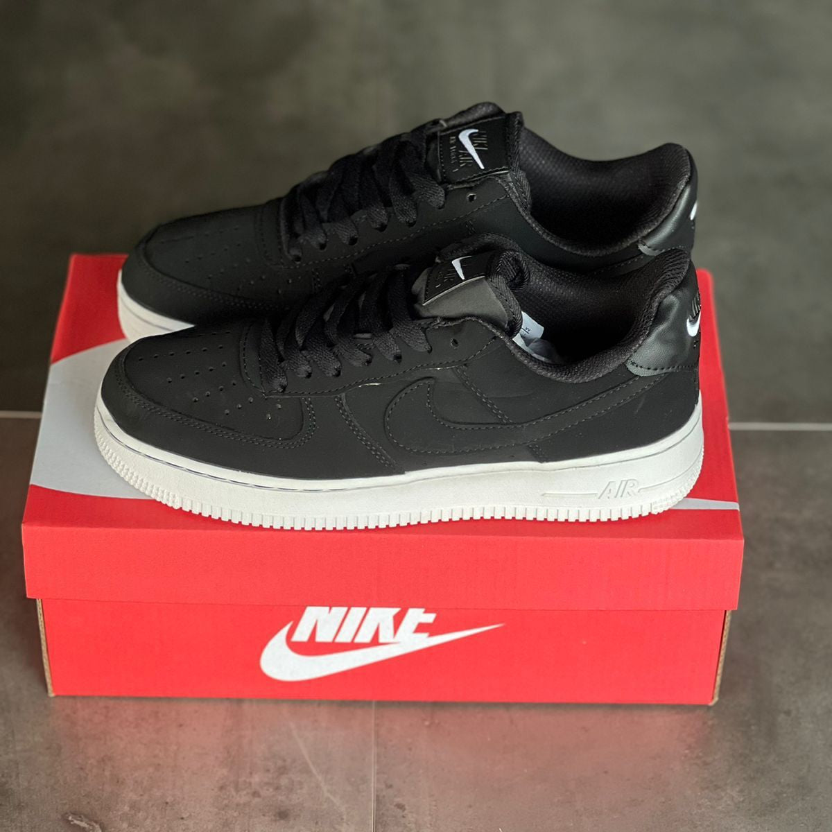 Nike Air Force 1 Gamuza | Hombre y Dama