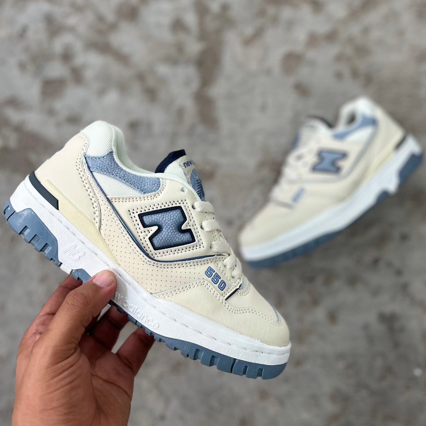 New Balance 550 Beige y Azul | Hombre y Dama