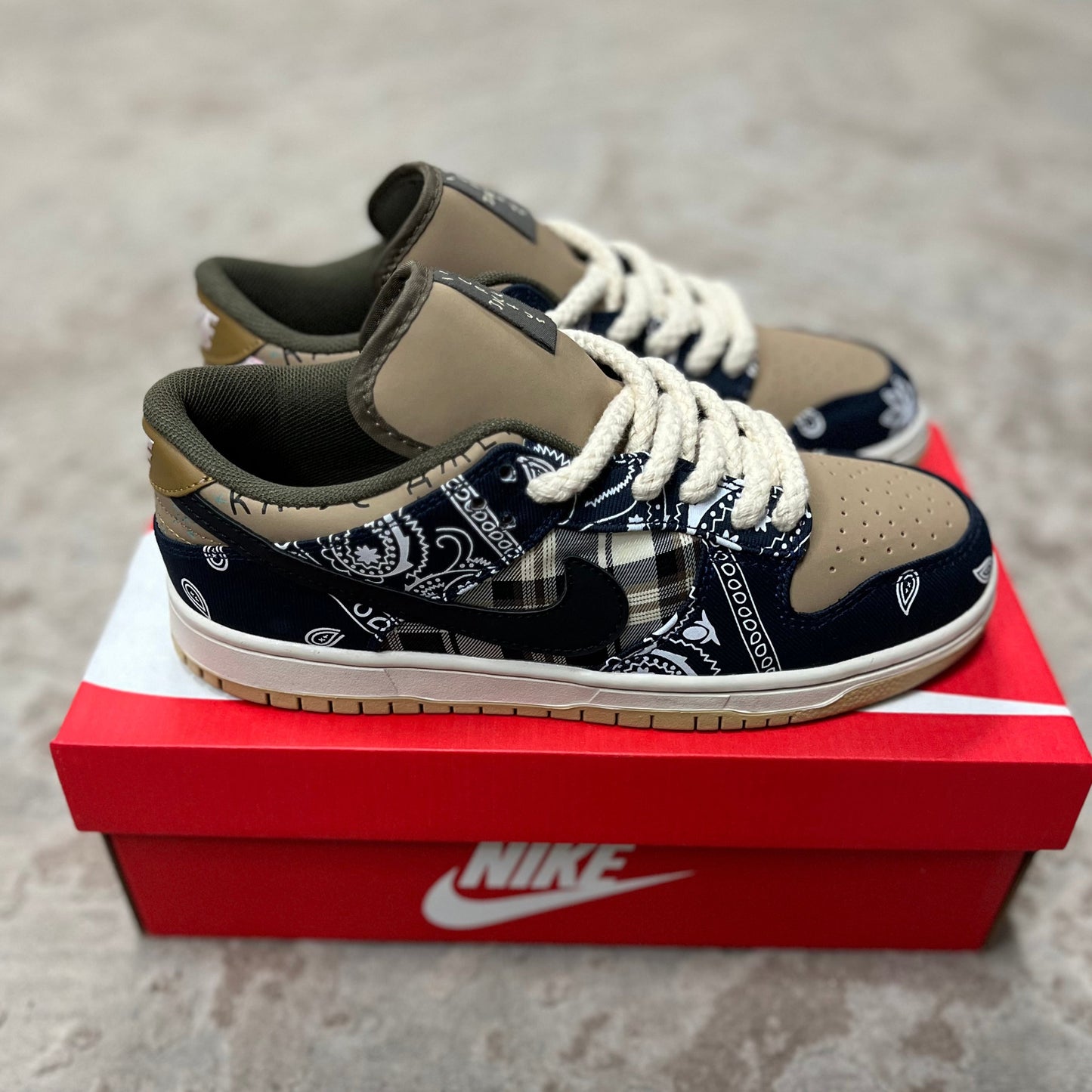 Nike SB Dunk Low Travis Scott | Hombre y Dama