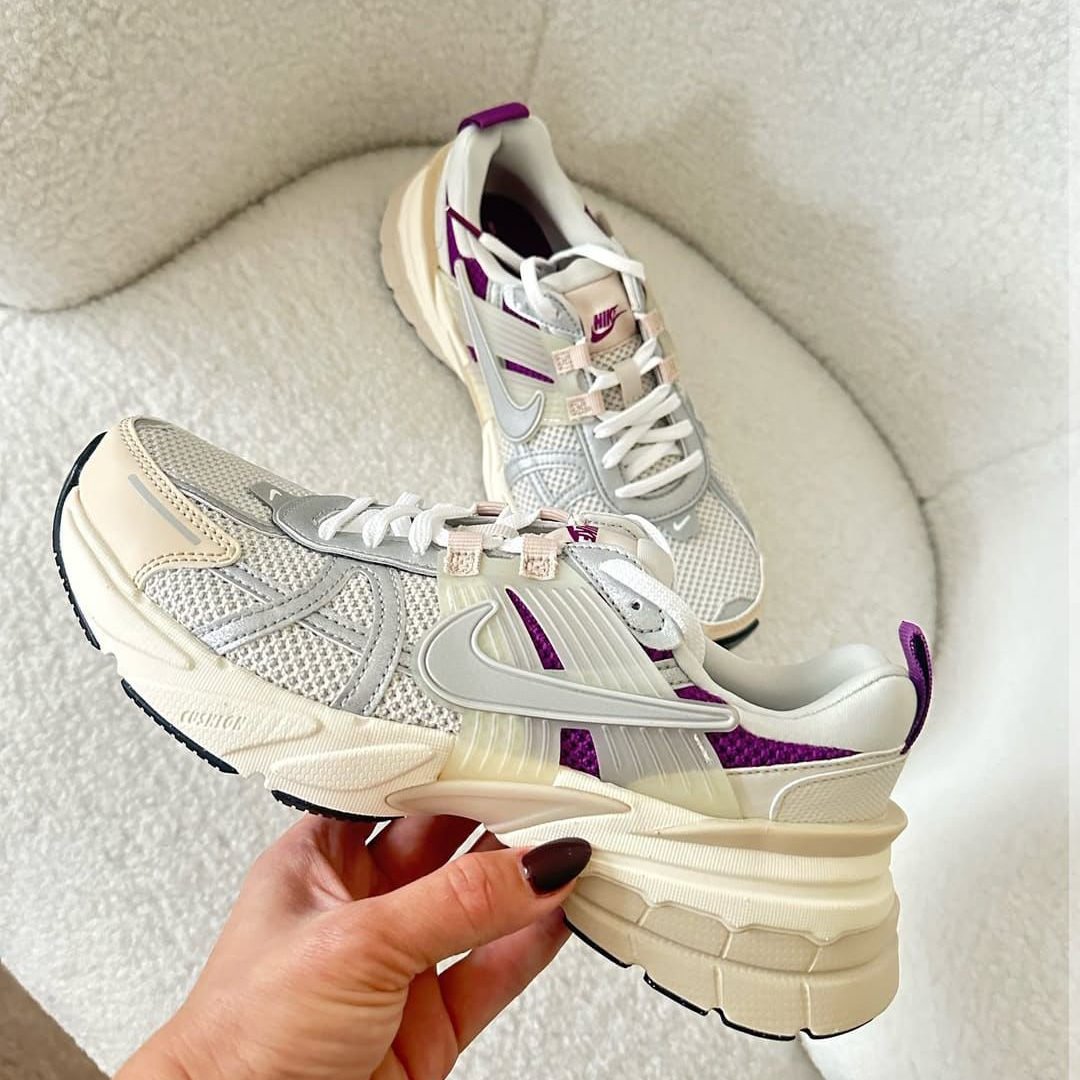 Nike V2K Blanca y Morada | Dama